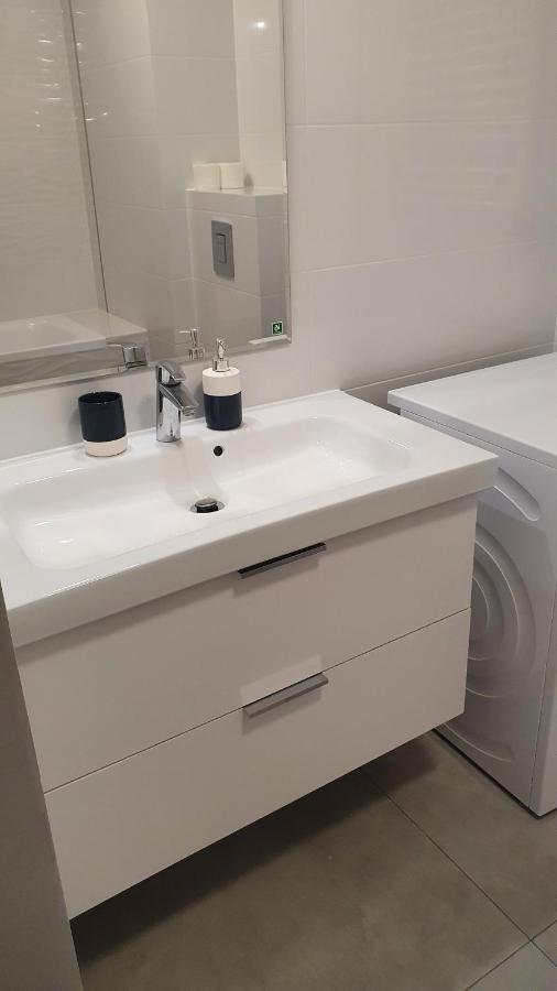 Apartament Na 6 Pietrze Lägenhet Warszawa Exteriör bild